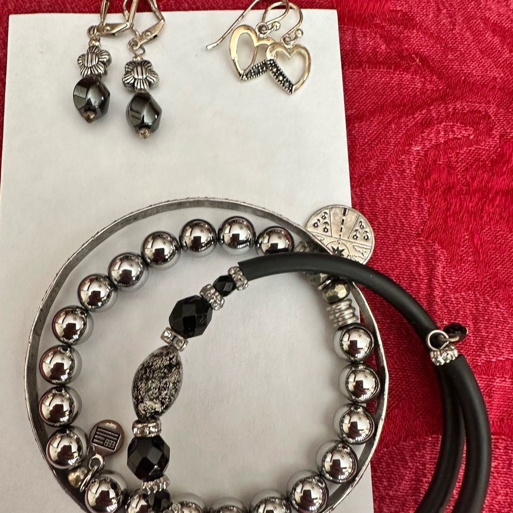 Elegant Silver and Black Jewelry Set